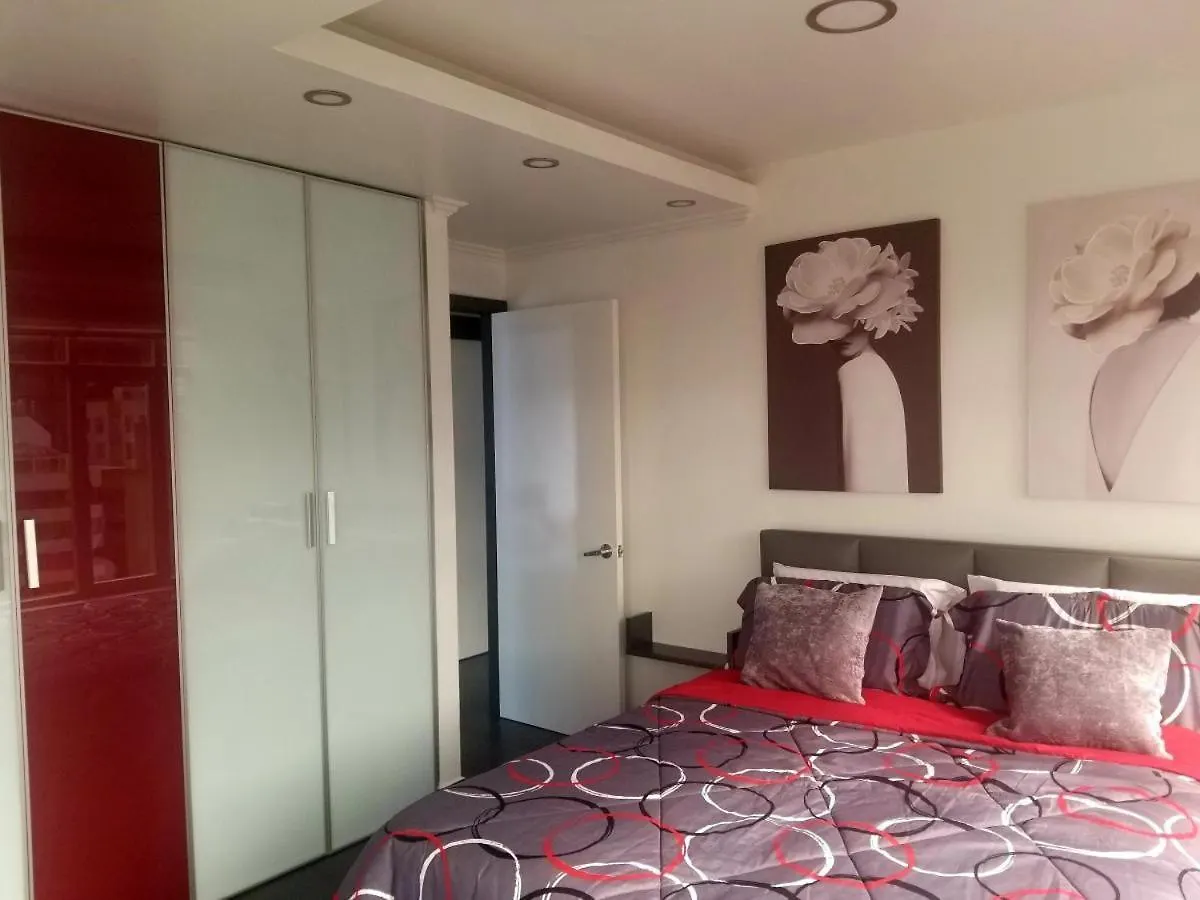 Penthouse Lujo, Parque La Carolina, Piscina, Parqueo 3 Habitaciones Quito Équateur