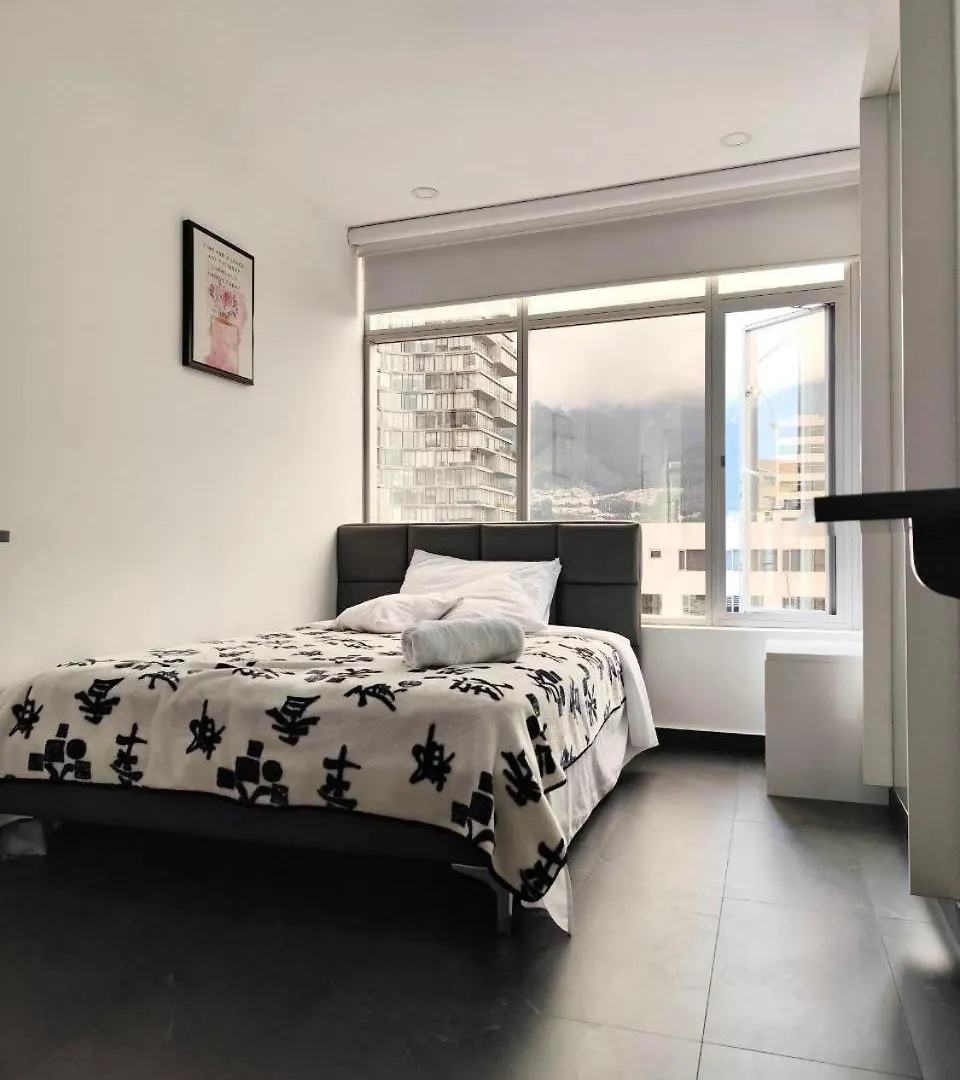 Penthouse Lujo, Parque La Carolina, Piscina, Parqueo 3 Habitaciones Quito 0*,