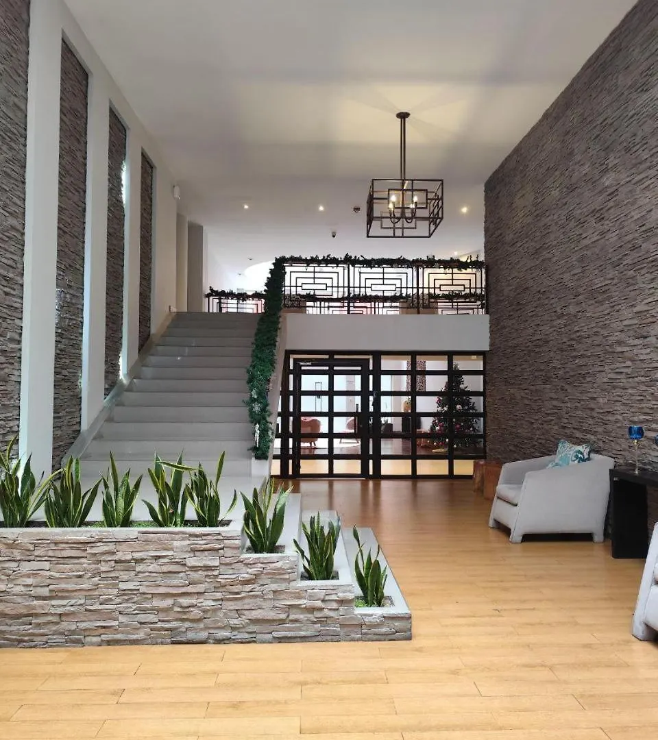 Appart hôtel Penthouse Lujo, Parque La Carolina, Piscina, Parqueo 3 Habitaciones Quito Équateur
