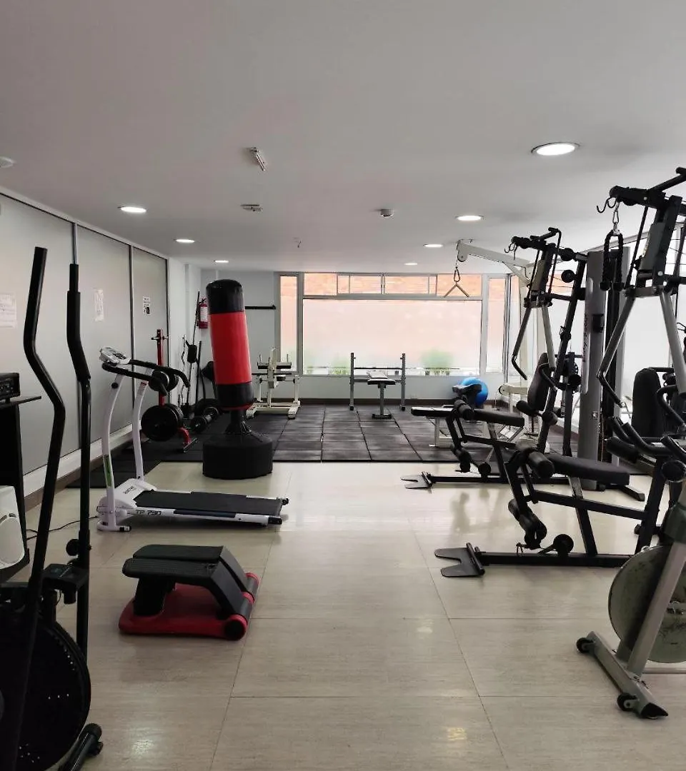 Appart hôtel Penthouse Lujo, Parque La Carolina, Piscina, Parqueo 3 Habitaciones Quito